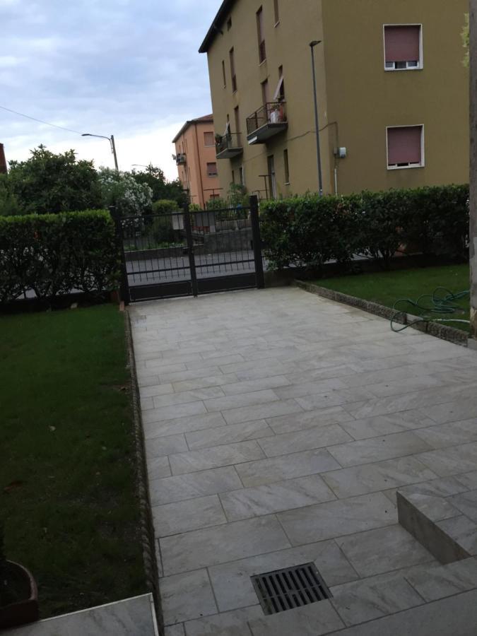 B&B Vesta Brescia Buitenkant foto